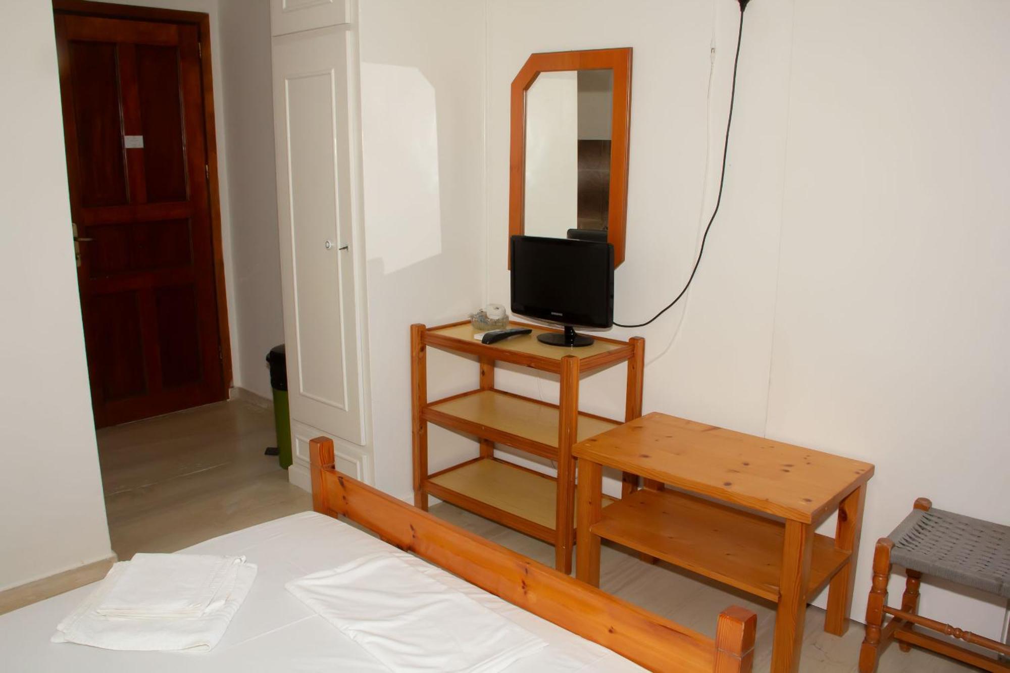Aristidis Apartment Galissas Exterior photo